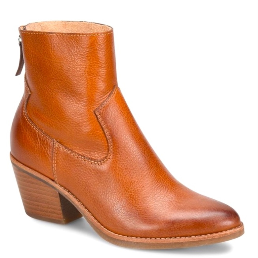 Sofft Bourbon Annabel Leather Bootie. New in box. Never worn.